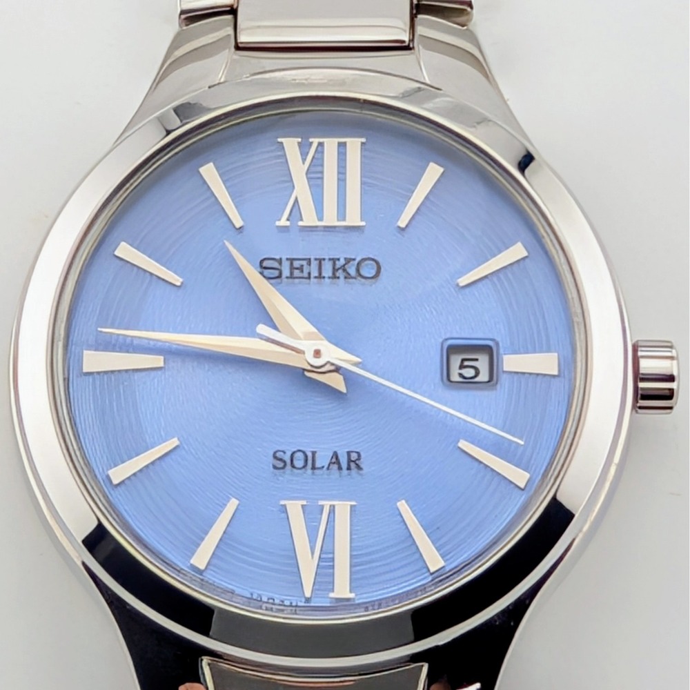 Seiko Solar V137-0BH0 Women's Watch Blue Guilloche Dial Date Stainless Steel Box - Picture 3 of 13